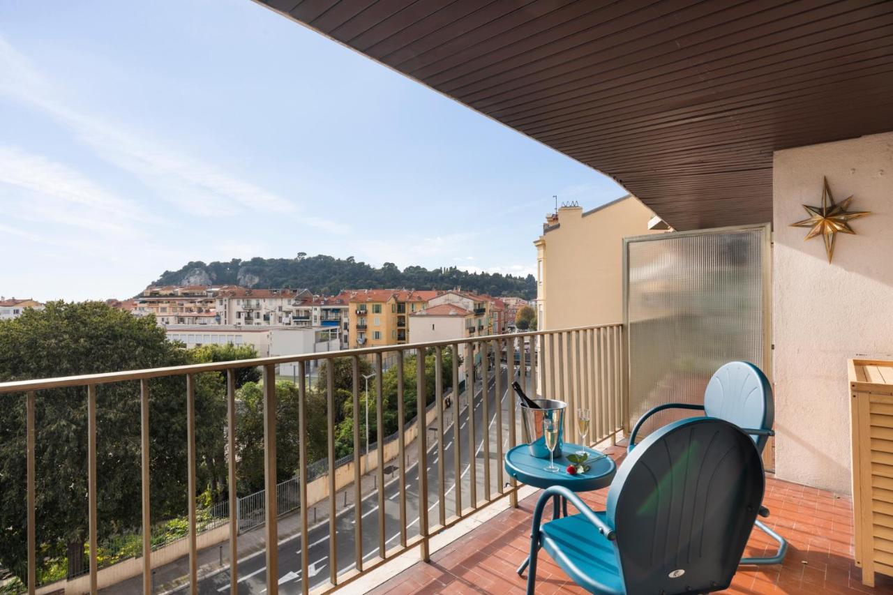 Blue Light Terrace - Nice Port Extérieur photo